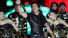 I'm not superstitious: SRK on Diwali releases