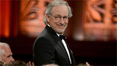 Spielberg's niece auditions for 'The Voice'