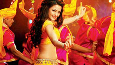 'Ugly' Will Grow Via Word-of-mouth: Surveen Chawla