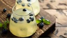 Absolut Blueberry Fizz