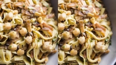 Crispy Pasta with Chickpeas, Lemon and Parsley