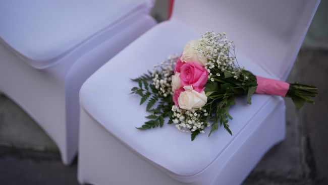 Gen Z and millennials embrace sustainable alternatives to imported fresh flowers