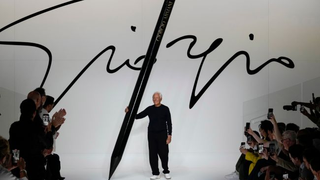 The late Italian fashion designer Giorgio Armani instructs heirs to sell stakes in his empire