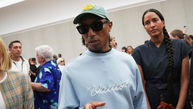 Beyoncé and Jay-Z become the main event as Paris crowns celebrity the world’s hottest trend