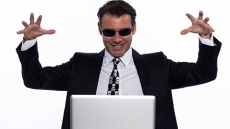 Facebook to go after spammers promising 'fake likes'