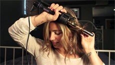 How to get your beach wave hairstyle right