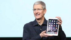 Apple unveils 'world's thinnest tablet'