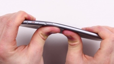 iPhone 6 bending in pockets, say users iPhone 6 bending in pockets, say users