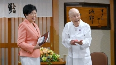 Japan's sushi legend Jiro Ono turns 100 and is not ready for retirement