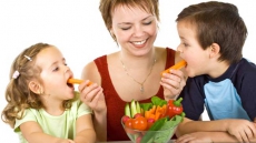 How to make your kids eat veggies