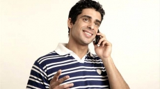 Indians spend 3 hours a day on smartphones: Study