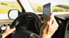 Show your driving license on smartphone soon