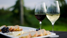 Take Mom on her Very Own Wine Tour