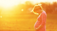 Pregnant women should increase vitamin D levels