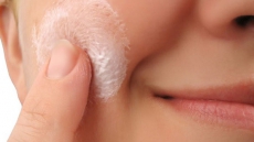 Indian women suffer skin damage due to lack of moisturisation