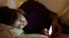 'Smartphones killing intimacy in relationships'