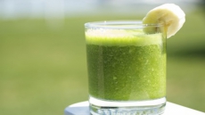 Spinach drink kills craving for junk food