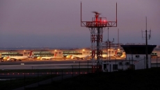 Portugal opens door to British tourists, ending uncertainty