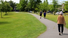 City Committee Encourages Surrey to Walk Together