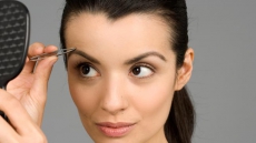 Tips to get shapely eyebrows