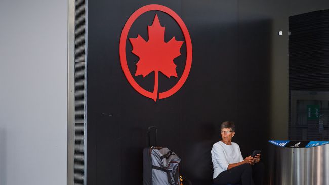 Air Canada flying again