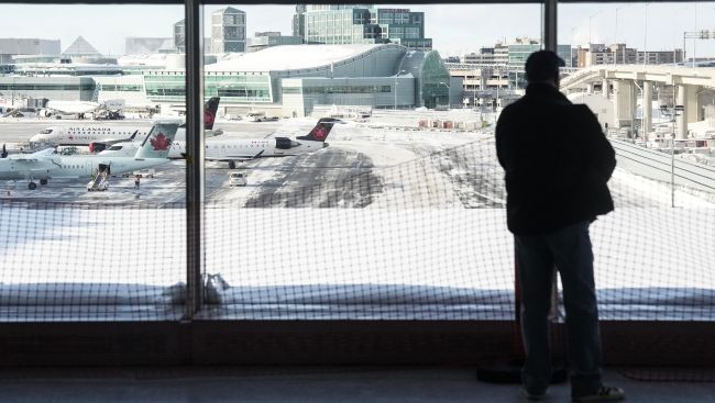 Air travel recovery ramps up after snow blast, but thousands still face cancellations