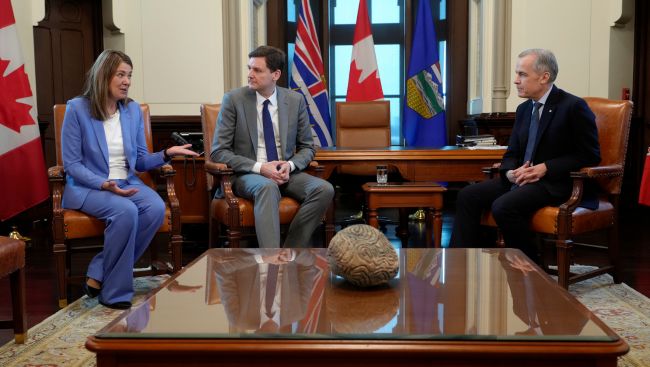 No developments on pipeline after premiers of Alberta and B.C. meet with Carney