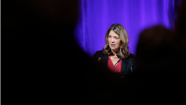 Report into Alberta health contracts finds conflicts widely known