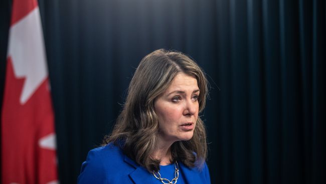 Immigration, pension: A look at survey questions put forward by Alberta Next panel