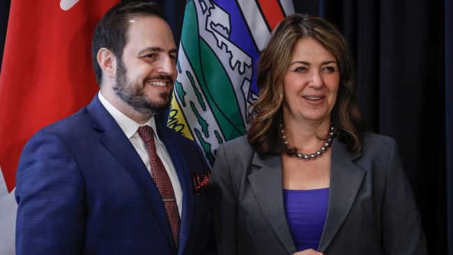 Alberta rules on school library books to start Oct. 1