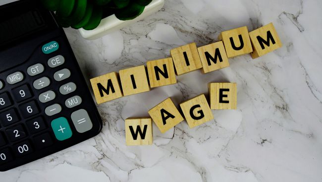B.C.’s minimum wage increases to $18.25, June 1