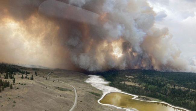 B.C.'s Pear Lake wildfire prompts expanded evacuation orders around Green Lake
