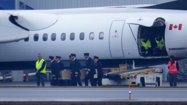 Bodies of pilots who died in collision at N.Y. airport are repatriated to Canada