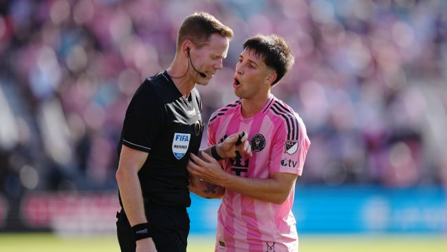 Calgary referee Drew Fischer picked for FIFA World Cup officiating roster