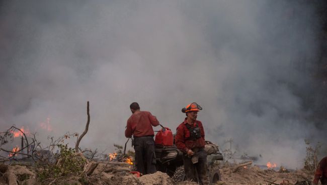 Campers near B.C. lake asked to leave due to wildfire as new blazes emerge this week