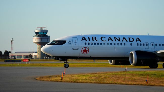 Canadian airports returning to normal operations after early morning bomb threats