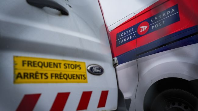 Negotiations set to resume between Canada Post, union