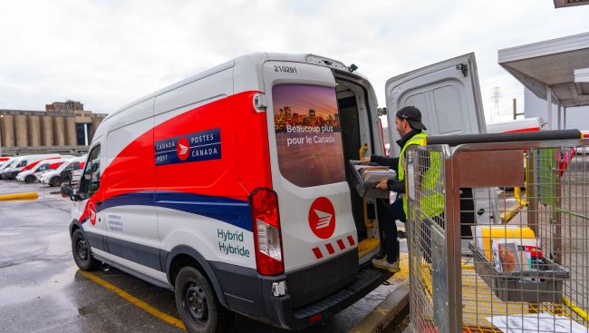 Canada Post reports record $1.57-billion loss in 2025