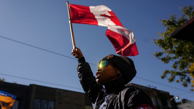 Canada Post tables new offers to striking postal workers