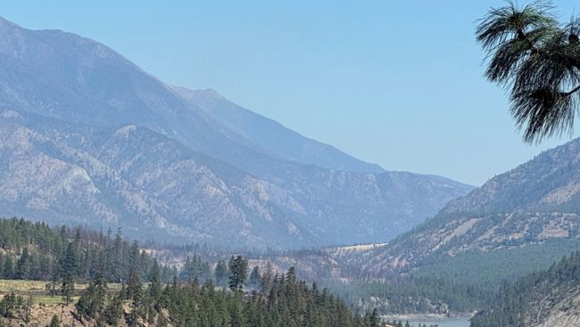 Fire again threatens Lytton, B.C., one of hundreds of blazes across Canada