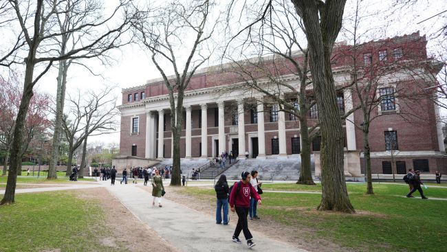 'Great relief': After uncertainty, Canadian Harvard students expect to return this fall