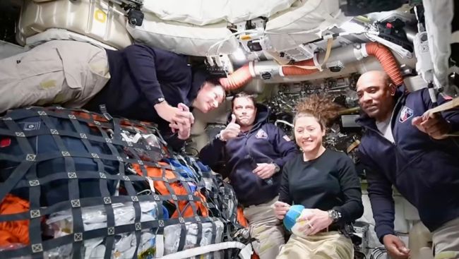 Canadian Jeremy Hansen, Artemis II crew to splash down after historic moon trip