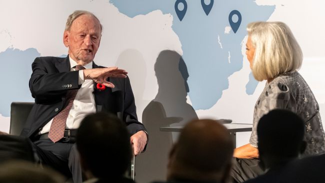 Canadian premiers are too quick to override rights, former PM Jean Chrétien warns