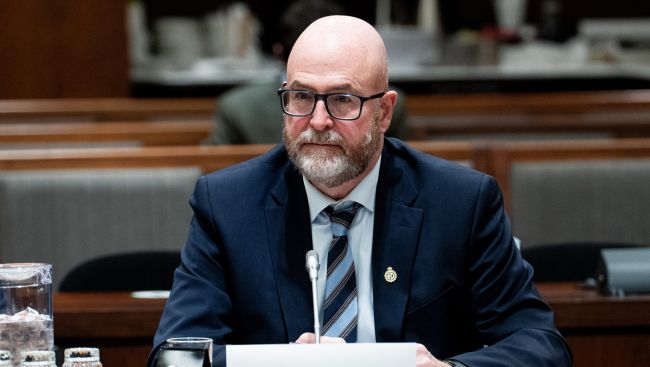 10,000 CBSA removal warrants active for more than one year