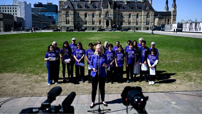 Child advocates call for online harms bill covering AI chatbots, gaming