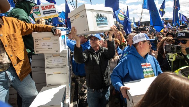 Elections Alberta kicks off hiring spree ahead of 'colossal' fall referendum vote