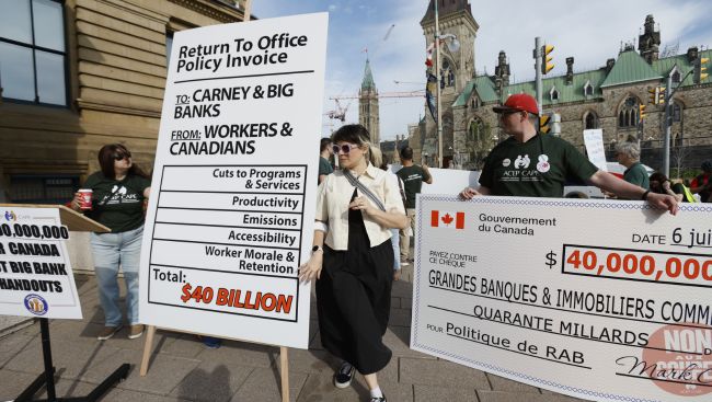 Office space scarce as federal public servants return to the office four days a week