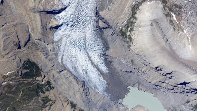 Western Canada glaciers melting twice as fast as in previous decade, research says