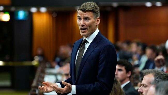 Ottawa threatens to pull Toronto's housing funding over sixplex decision