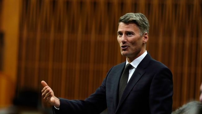 Housing minister won't commit to Liberal election promise to cut development fees